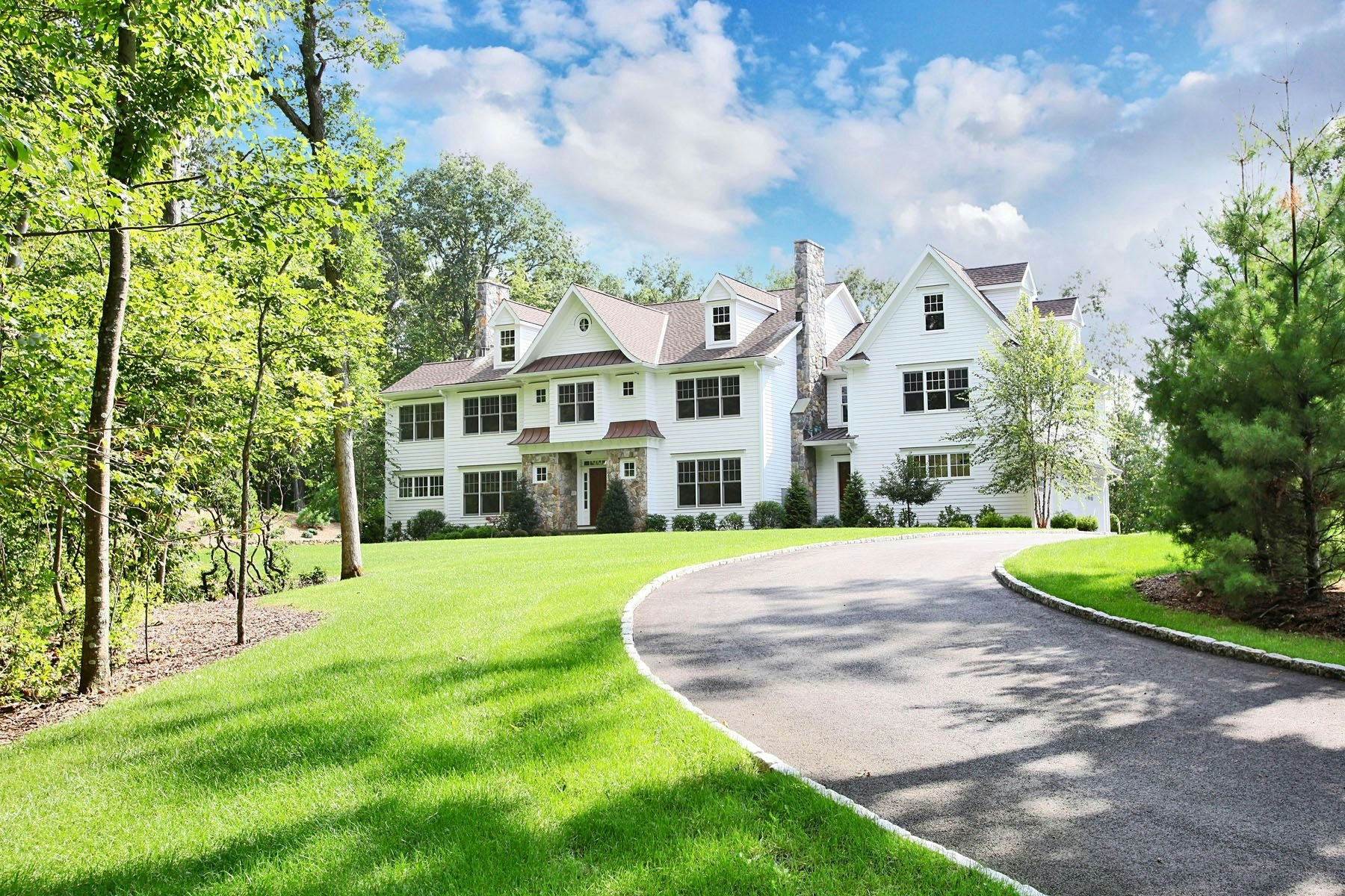 11 Laurel Lake West, Weston, CT 06883, Presented by Vickie Kelley, Broker and Principal, Camelot