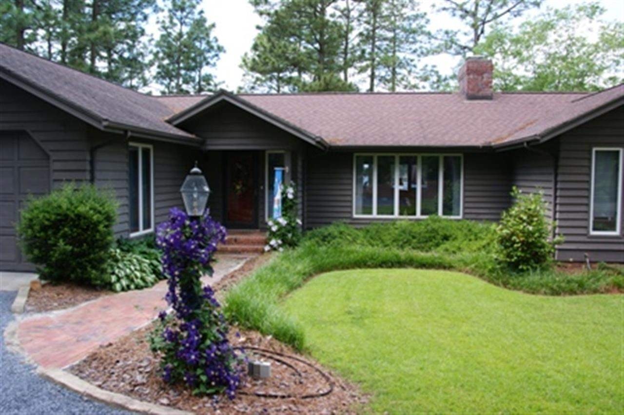 105 Harrell Rd, West End, NC 27376, Presented by Susan T Adams, RE/MAX Prime Properties. Powered