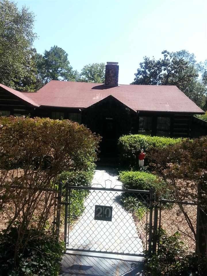 20 Magnolia Rd, Pinehurst, NC 28374, Presented by Susan B McKenzie