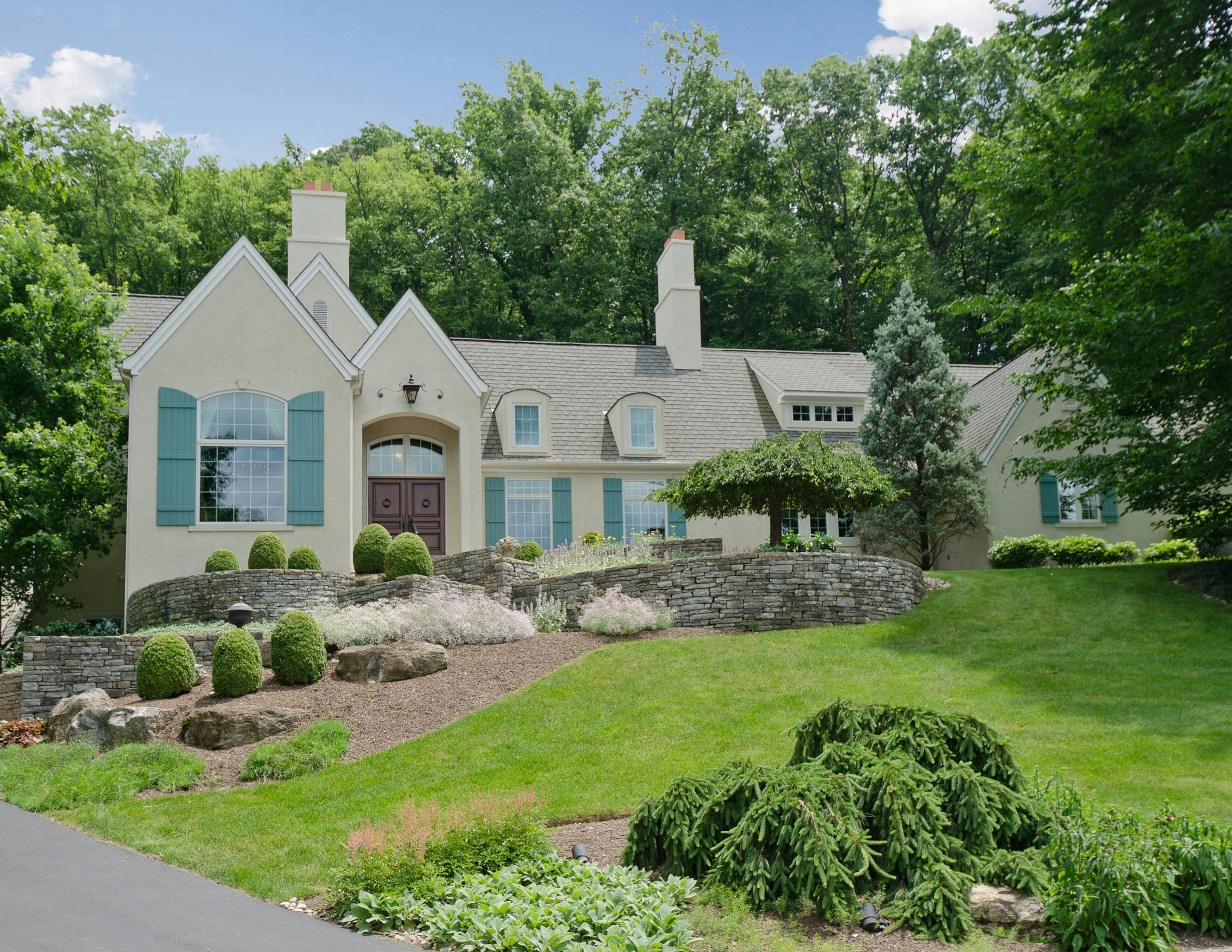 2200 Ballybunion Road, Center Valley, PA 18034, Presented by Carol C