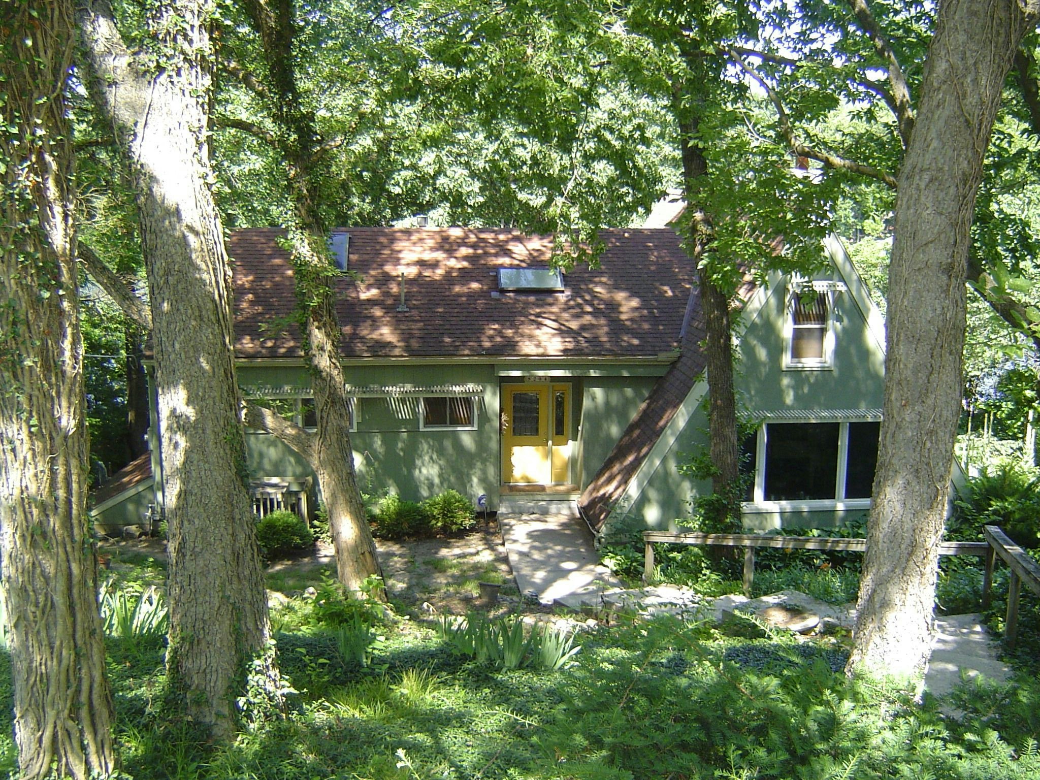 Zillow Weatherby Lake - b8g1fhw