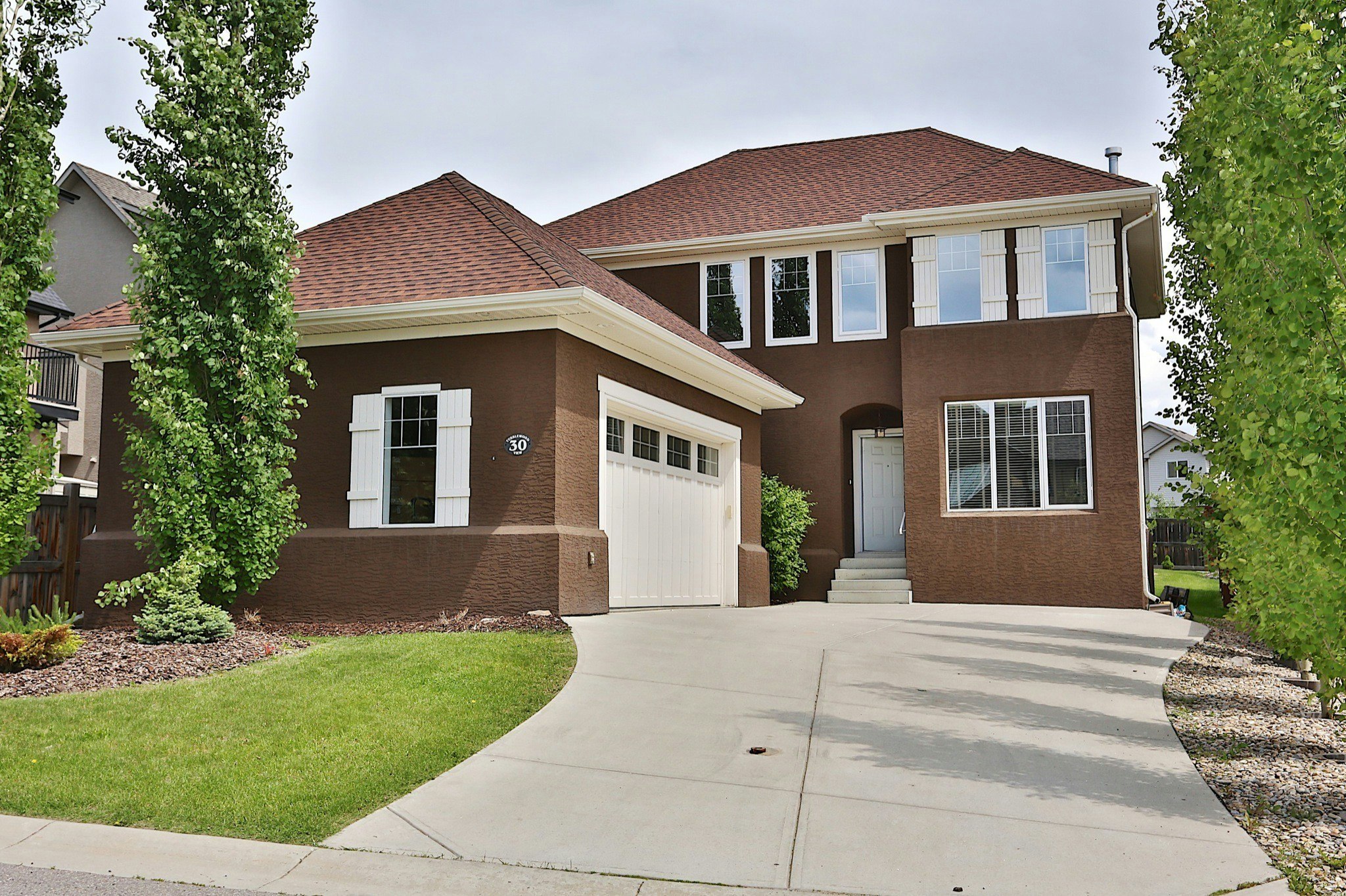 30 TUSSLEWOOD VIEW NW, CALGARY, AB T3L 2Y3, Presented by The McKelvie