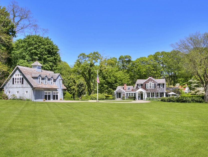 1081 Hillside Road, Fairfield, CT 06824, Presented by Martha Eidman