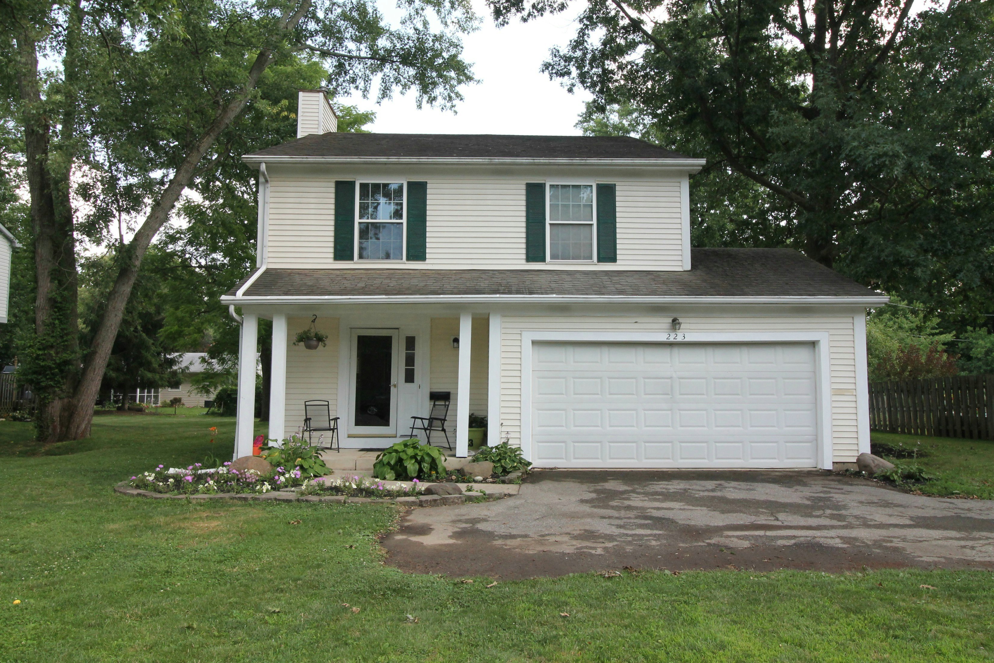 223 E North St, Worthington, OH 43085, Presented by Timothy Meacham