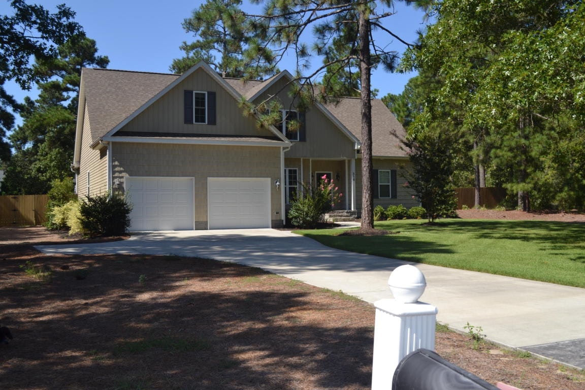 514 Stornoway Drive, Southern Pines, NC 28387, Presented by Amy L