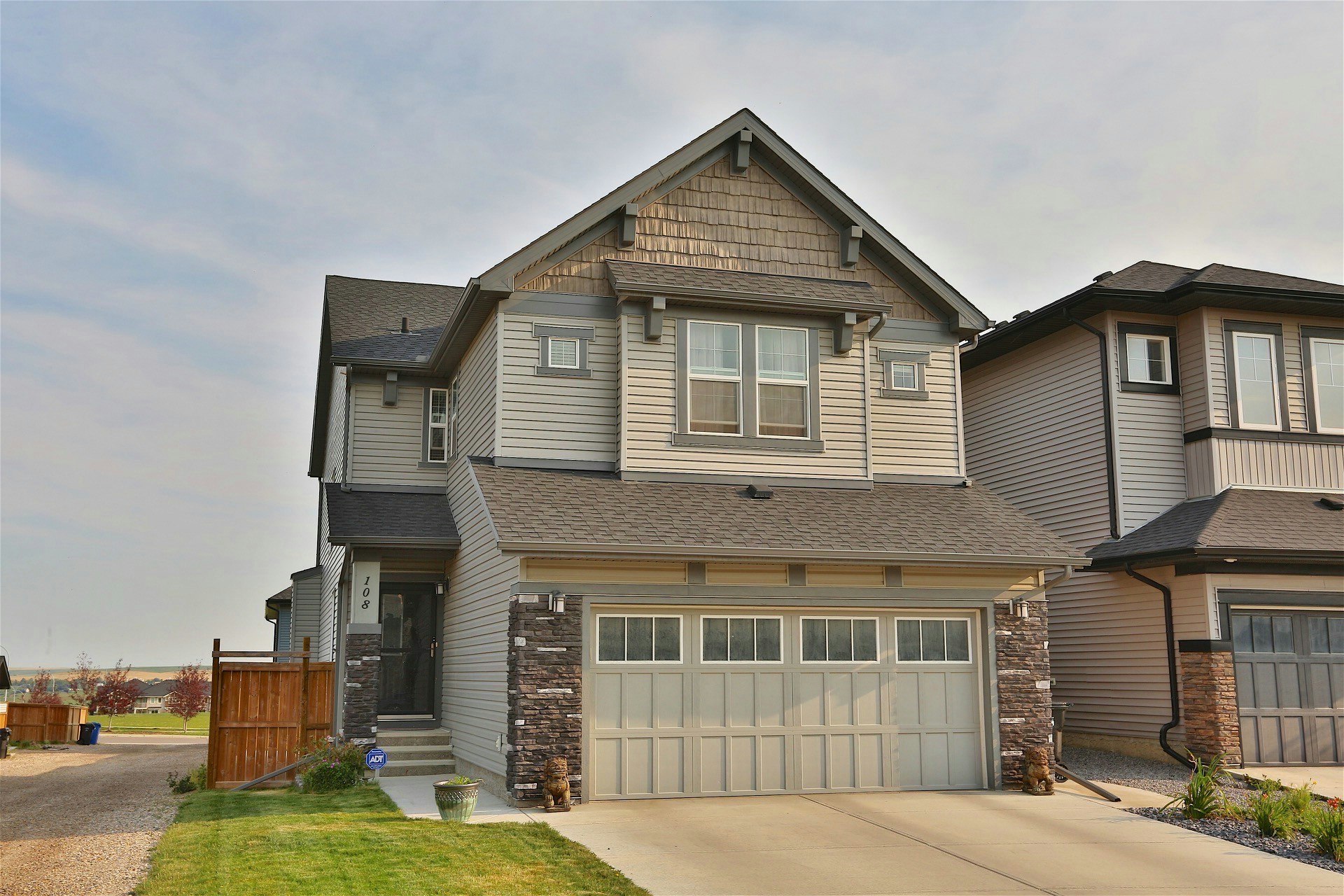 108 SAGE BANK CRESCENT NW, CALGARY, AB T3R 0J2, Presented by The