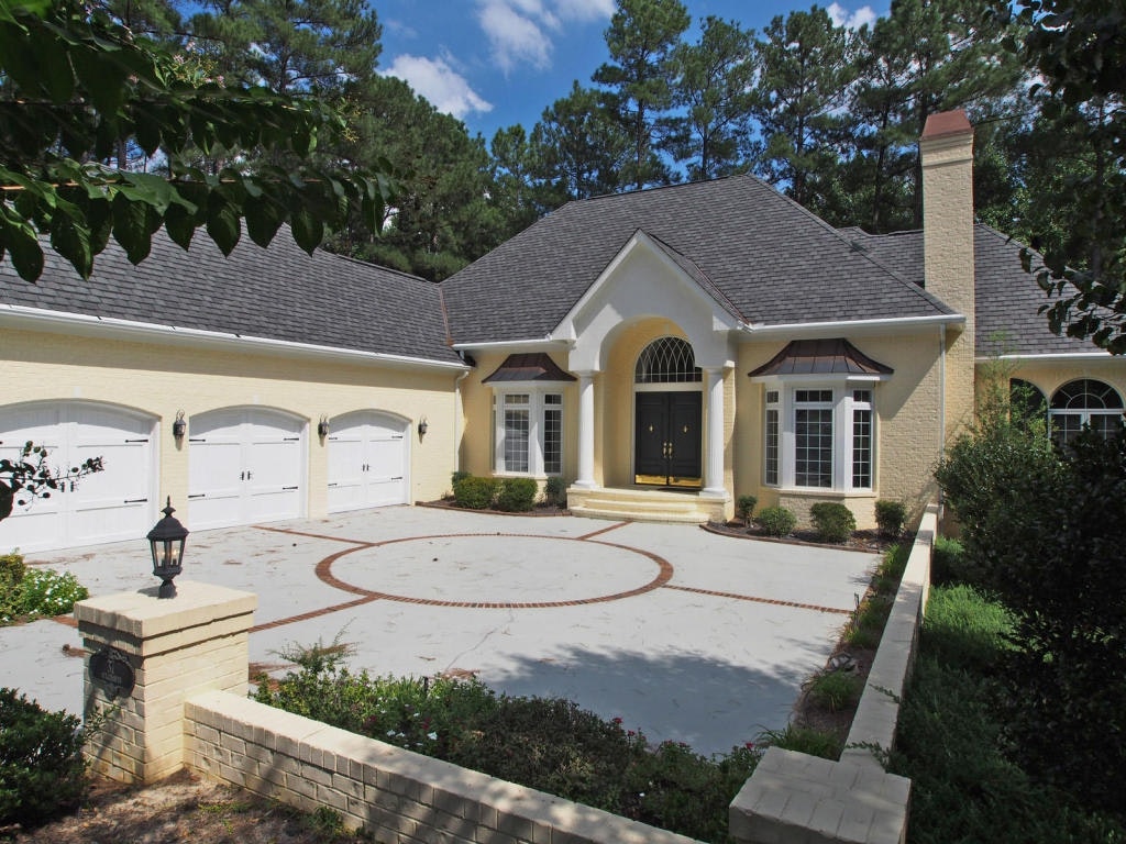 37 Strathaven Drive , Pinehurst, NC 28374, Presented by Patricia J