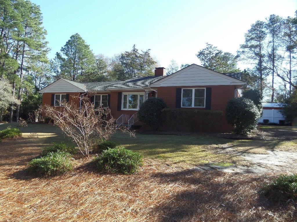 726 N Chapin Road, Aberdeen, NC 28315, Presented by Sandra A Sykes