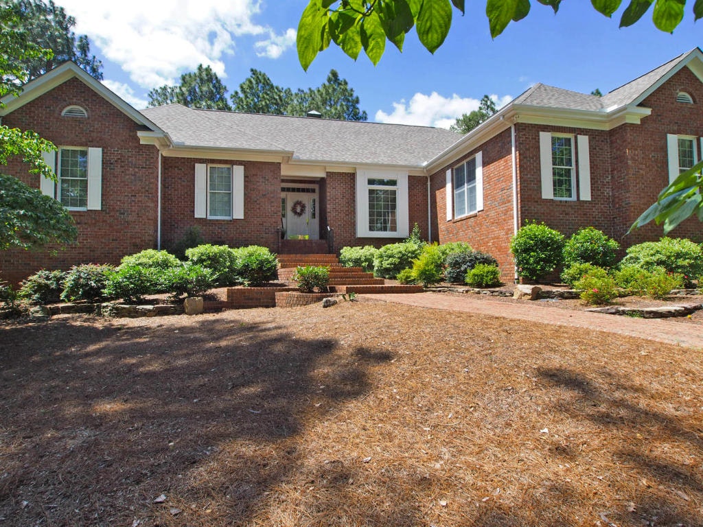 86 Pinewild Drive , Pinehurst, NC 28374, Presented by Patricia J Wright