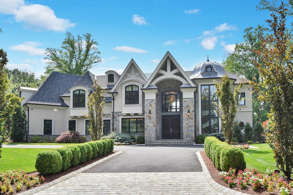 59 Eagle Rim Road, Upper Saddle River, NJ 07458, Presented by JOSHUA BARIS, Coldwell Banker