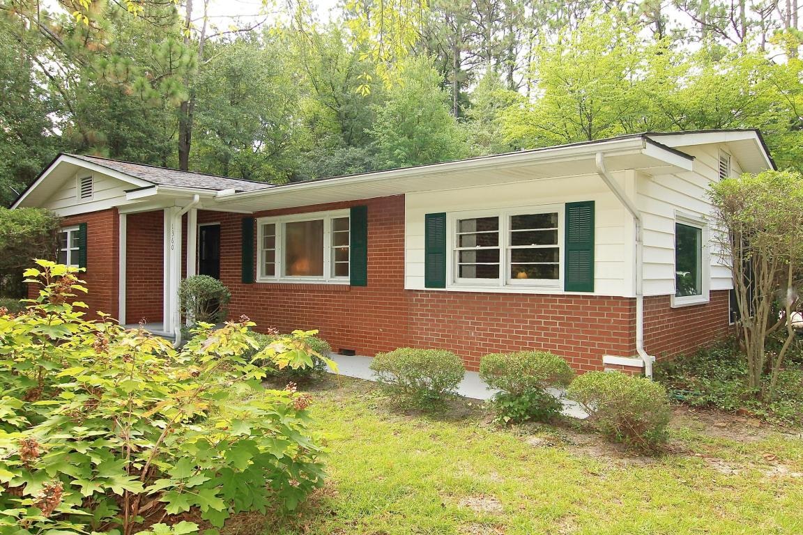 1360 Midland Road, Southern Pines, NC 28387, Presented by Lin Hutaff