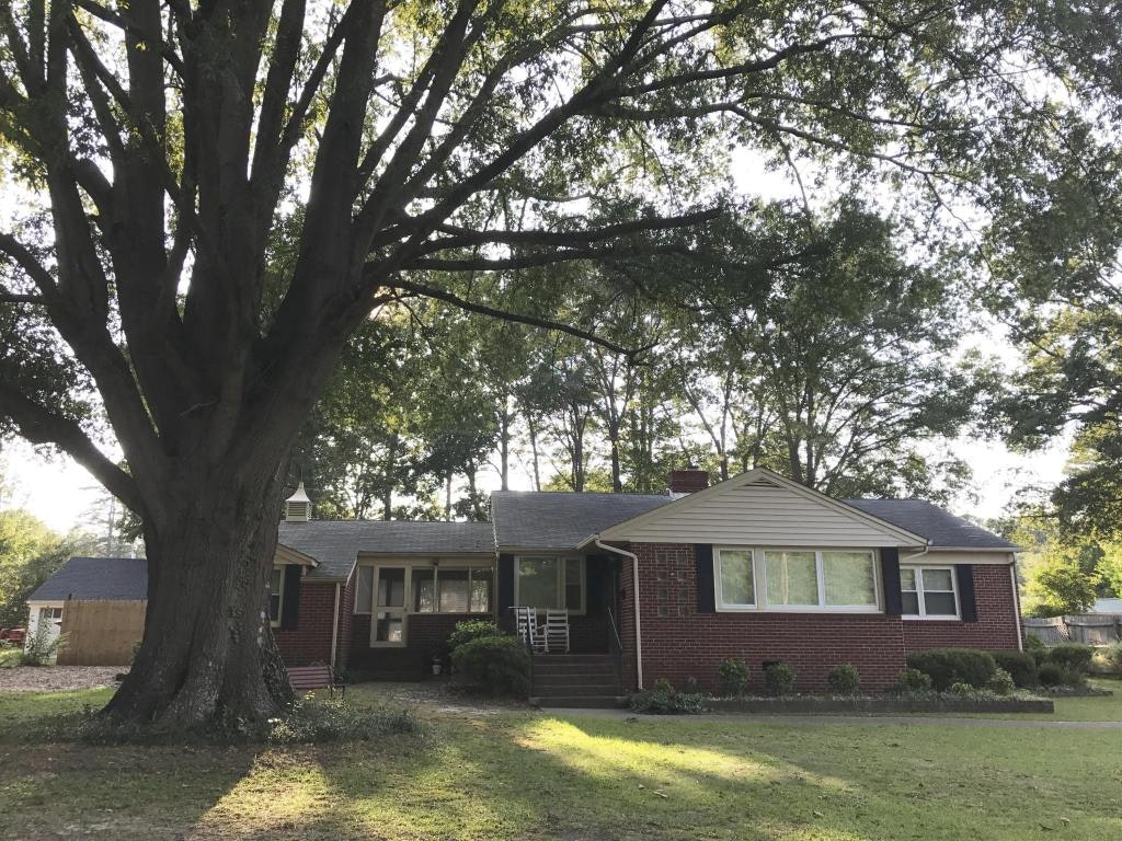 311 Elizabeth Avenue , Rockingham, NC 28379, Presented by Caroline