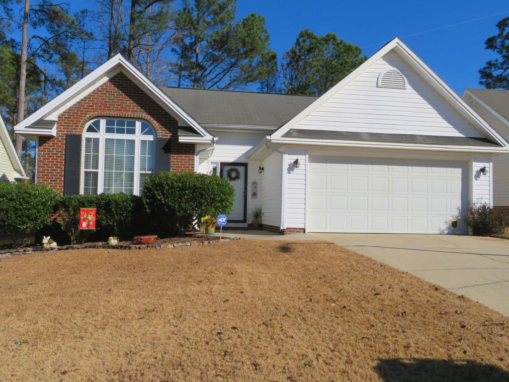 116 Kensington Way, Aberdeen, NC 28315, Presented by Nicole Bowman