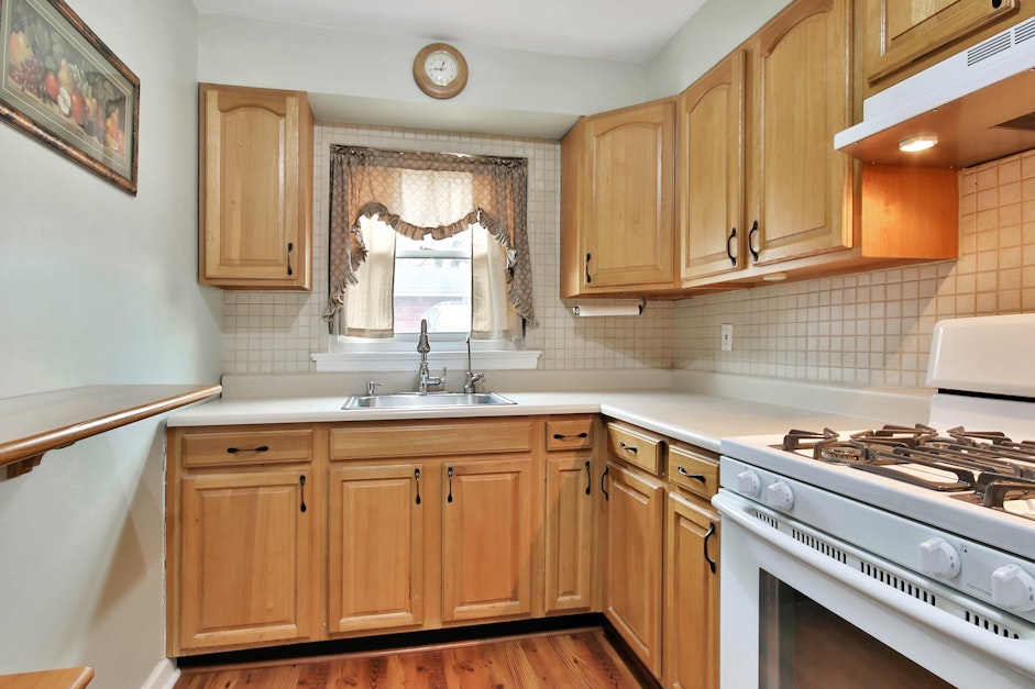 473 Blanchard Terrace, Apt. 23, Hackensack, NJ 07601, Presented by LISA