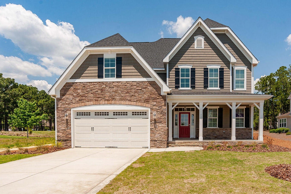 111 Old Clubhouse Lane, Southern Pines, NC 28387, Presented by McKee