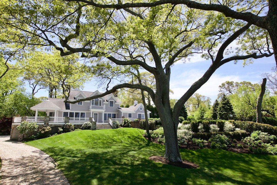 62 Winthrop Road, Shelter Island Heights, NY 11965, Presented by Angelo