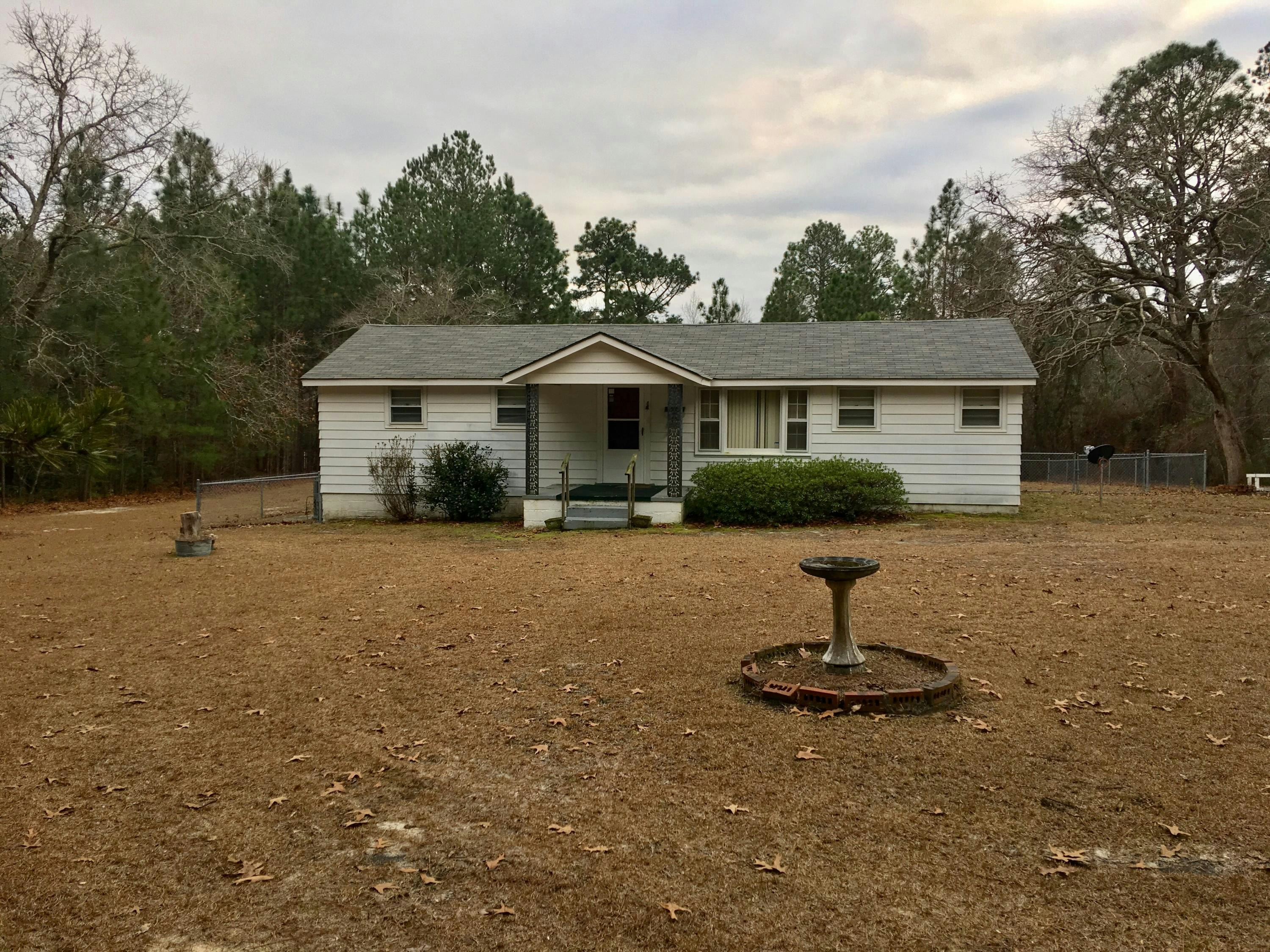 515 E Boston Avenue, Pinebluff, NC 28373, Presented by Sarah O O'Brien