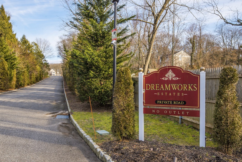 6 Dreamworks Court, Northport, NY 11768, Presented by Kathryn Martin