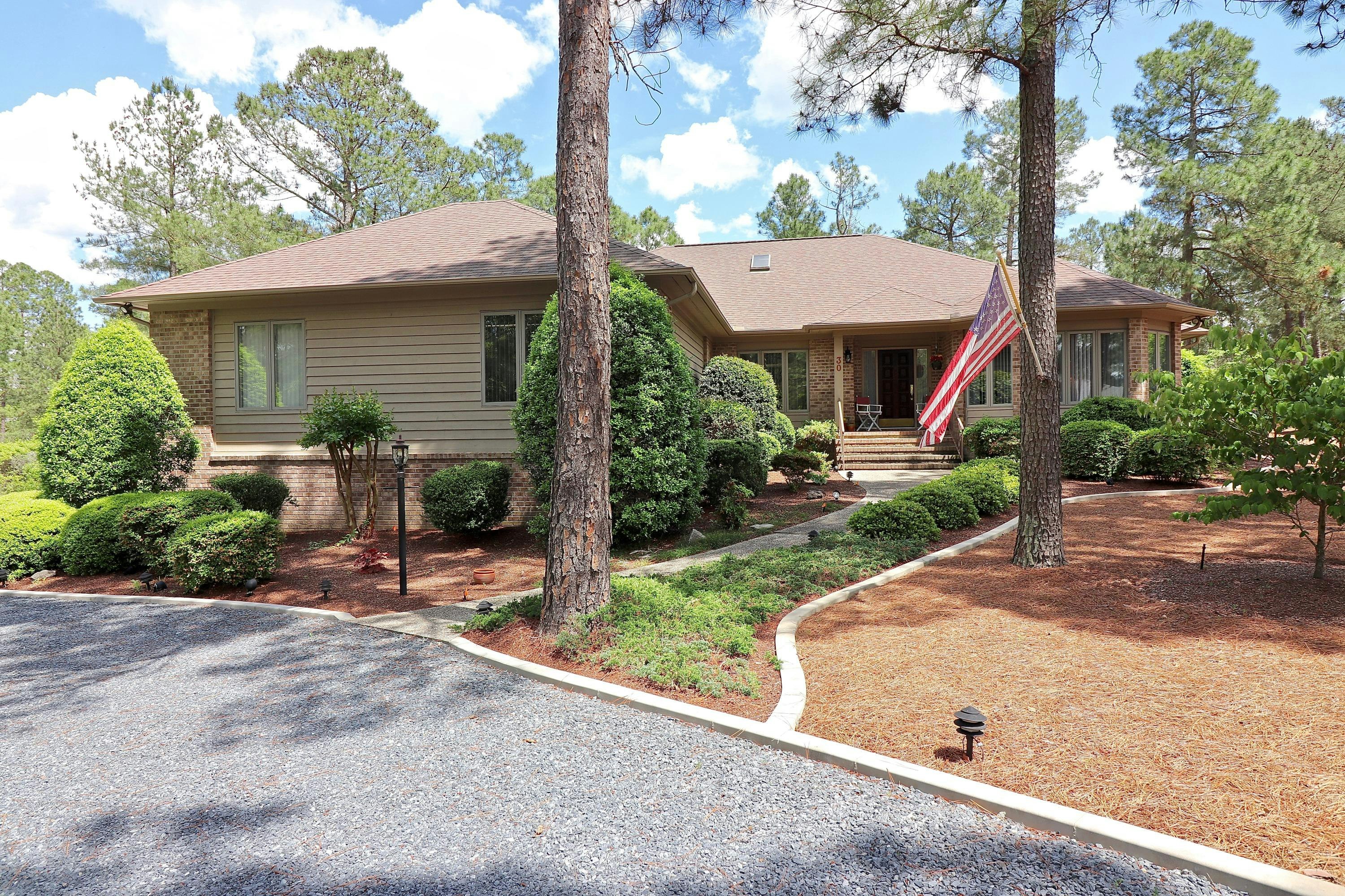 30 Glasgow Drive, Pinehurst, NC 28374, Presented by Marie O'Brien