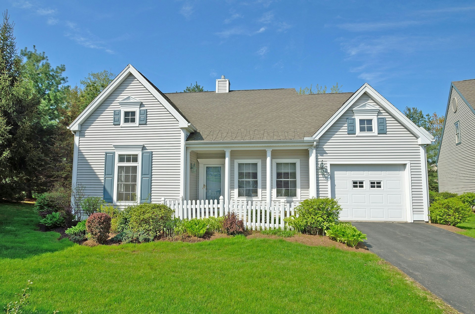 5 Bayberry Circle, Farmington, CT 06032, Presented by Berkshire