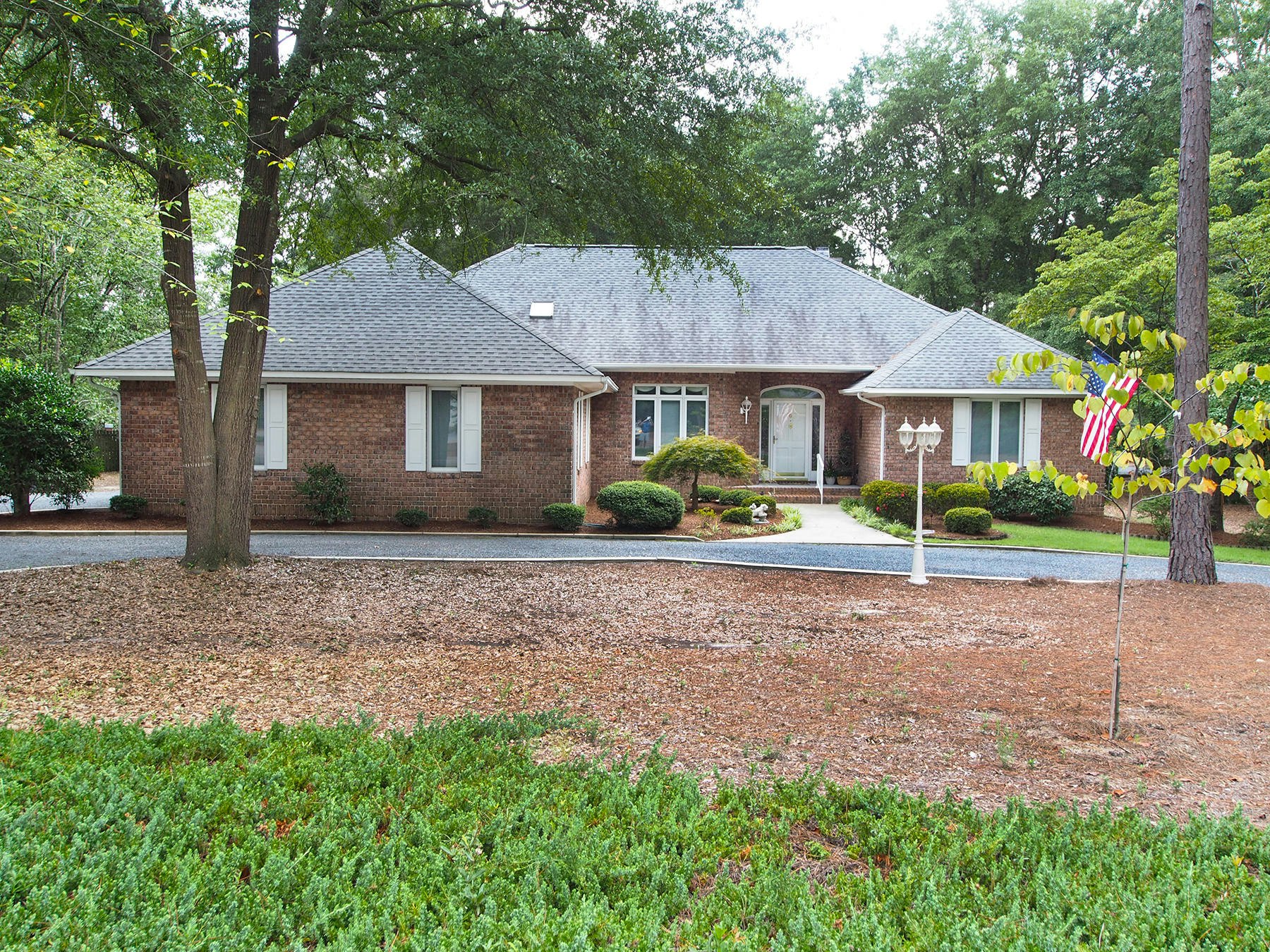 6 Meadowlark Lane, Pinehurst, NC 28374, Presented by Deborah L Darby