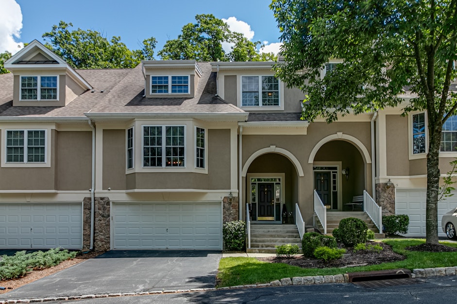 3 Henning Terrace, Denville, NJ 07834, Presented by Jacki Venezio