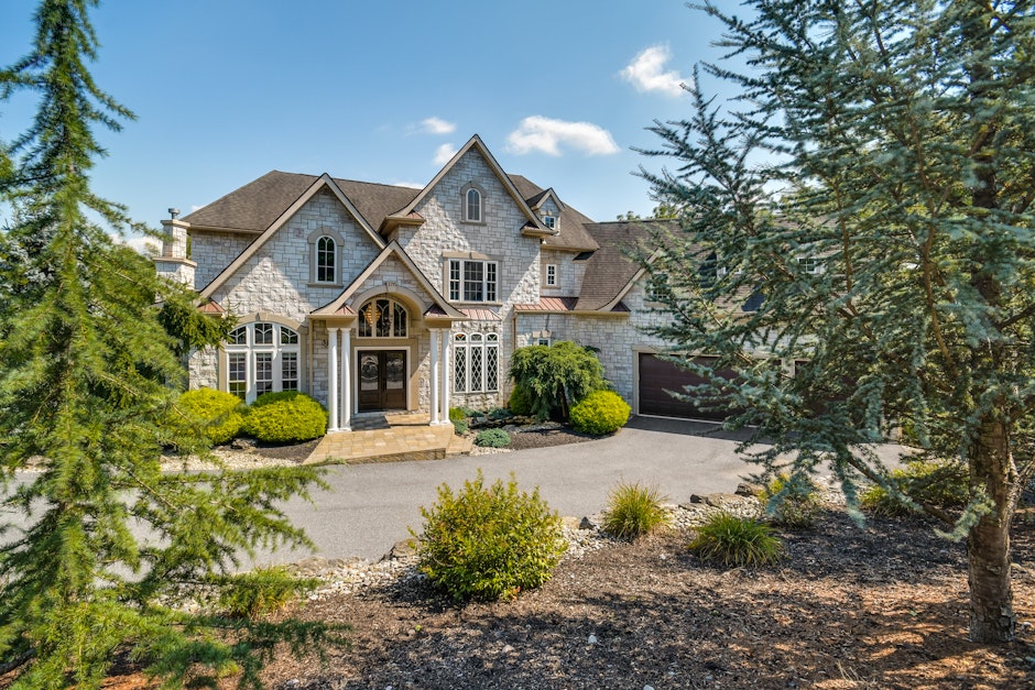 2715 Apple Valley Estates Drive, Orefield, PA 18069, Presented by Carol