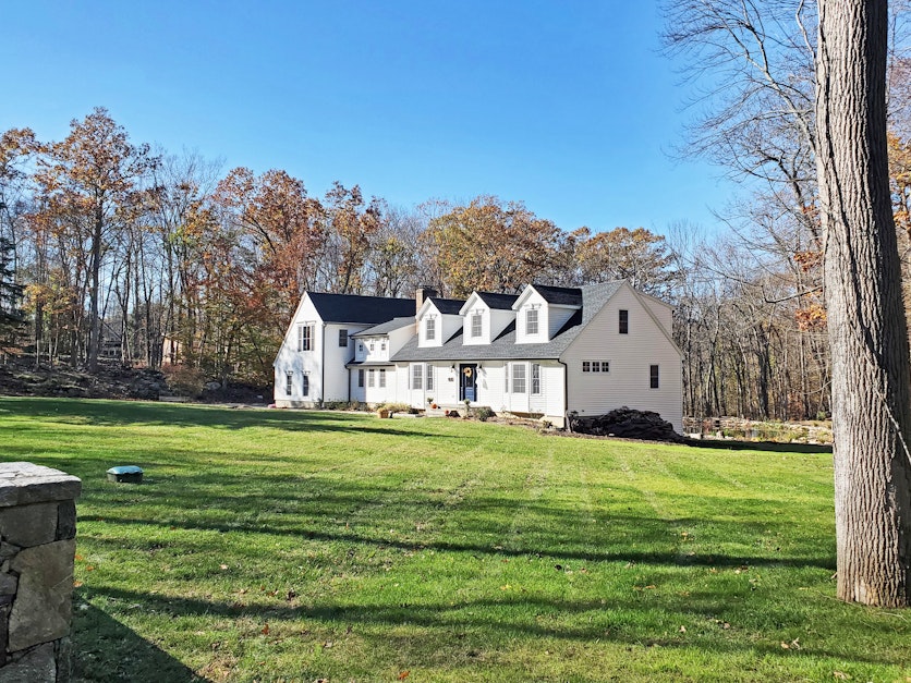 9 Maplewood Road, Ridgefield, CT 06877, Presented by Laura Ancona