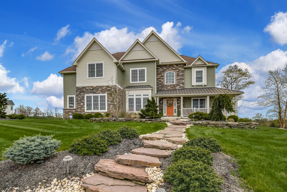 4319 Saratoga Drive, Bethlehem, PA 18020, Presented by Carol C. Dorey