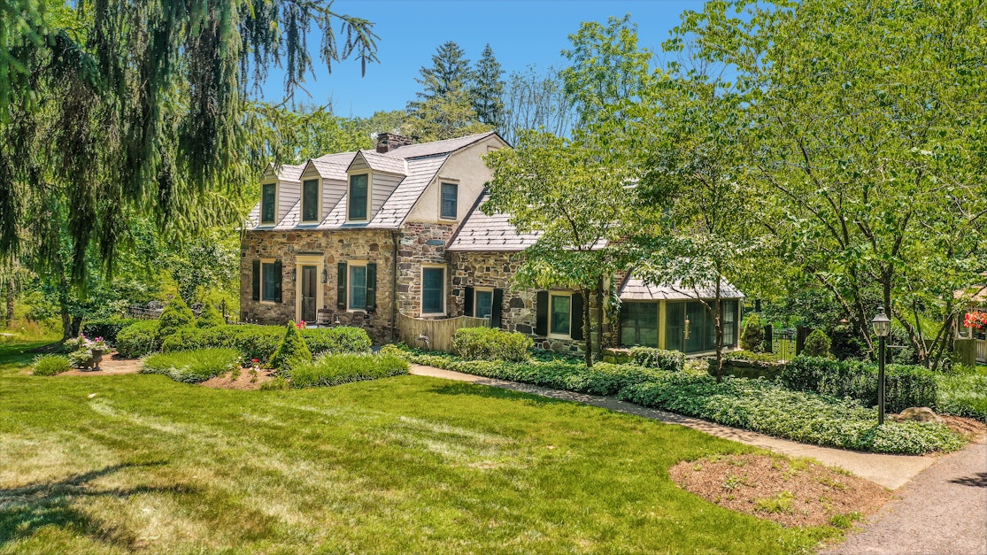 3096 Church School Road, Doylestown, PA 18902, Presented by Angie Haug