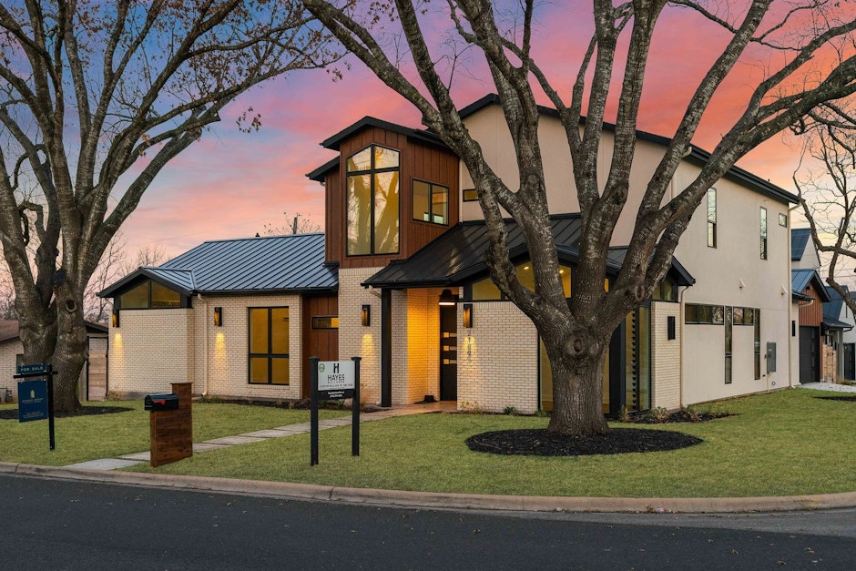 2109 Ann Arbor Avenue, Austin, TX 78704, Presented by Berbas Group