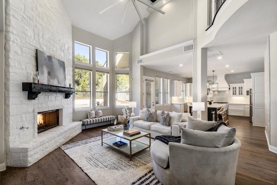 400 Emerald Ridge Drive, Austin, TX 78732, Presented by Michelle Adams