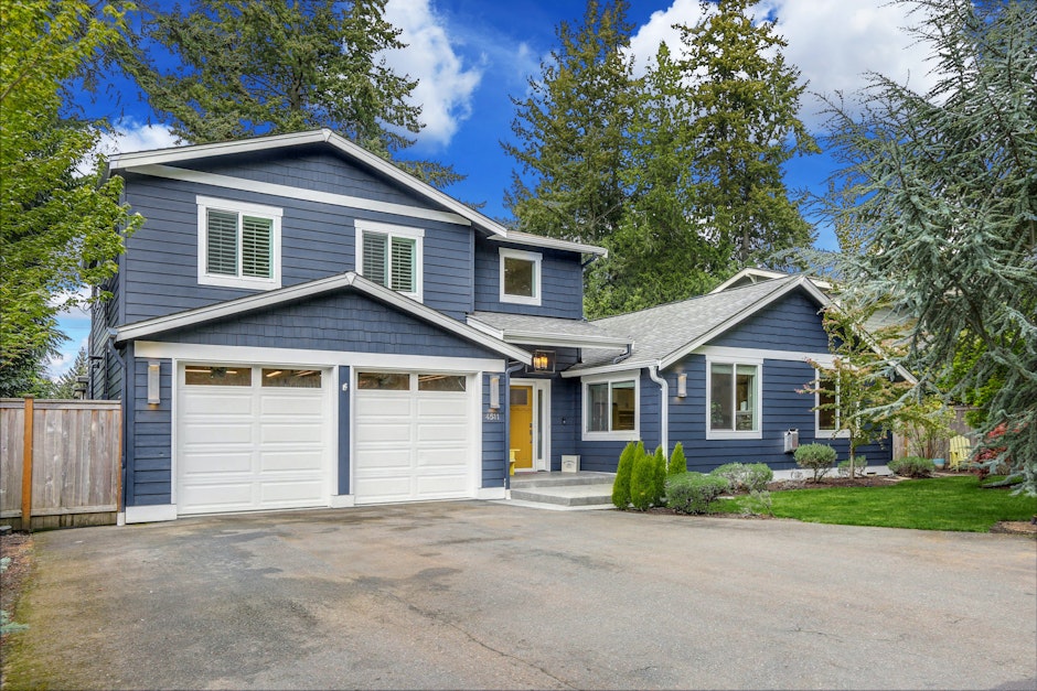 4511 87th AveSE, Mercer Island, WA 98040, Presented by Jody Epstein