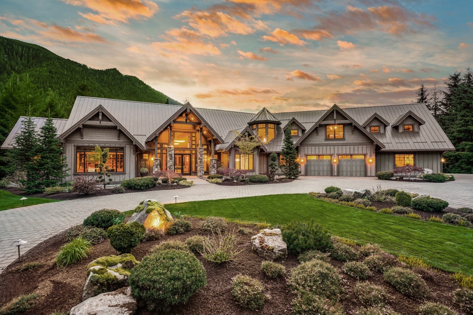 15623 Uplands Way Southeast, North Bend, WA 98045, Presented by Brad