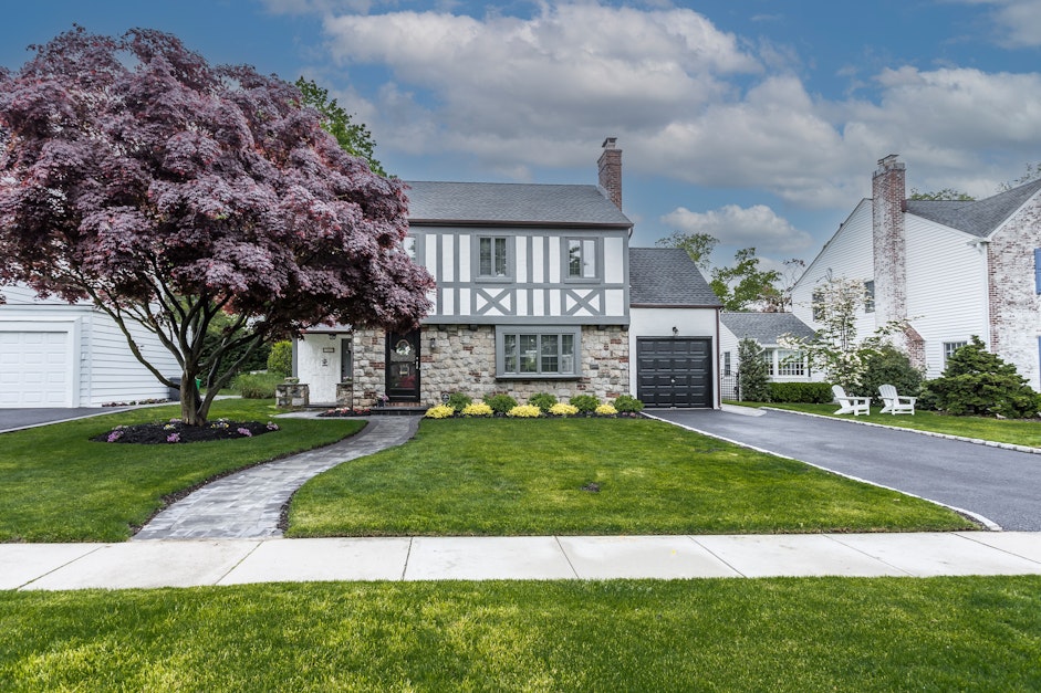 107 Huntington Road, Garden City, NY 11530, Presented by Laura Mulligan, Douglas Elliman Real