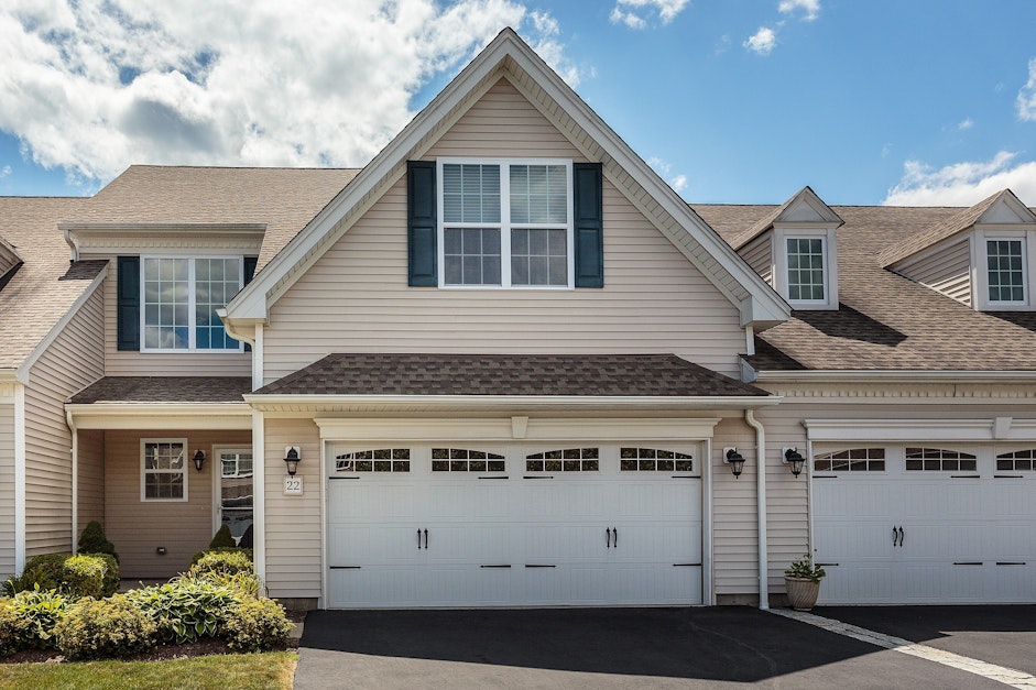 22 Herrick Drive, Methuen, MA 01844, Presented by Patricia DeWolfe