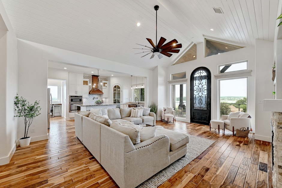 Presented by Robie Dodson, Century21 Judge Fite. Powered by HomeDiary