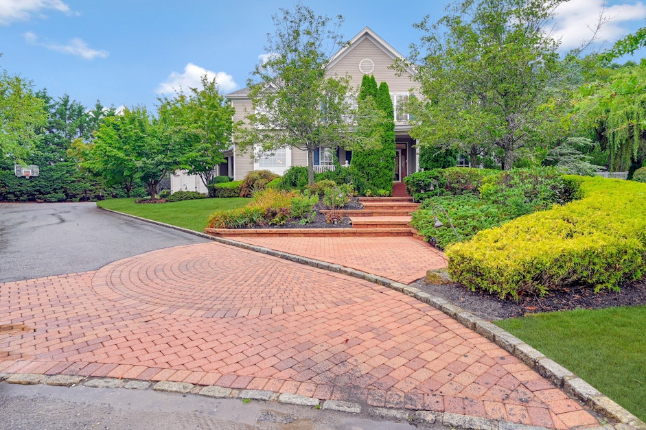 8 Brookline Court, Wading River, NY 11792, Presented by John Cuzzo