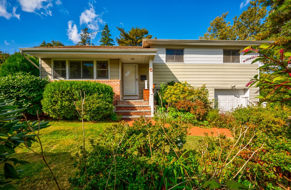 5 Everett Place, Huntington, NY 11743, Presented by Paul Dougherty