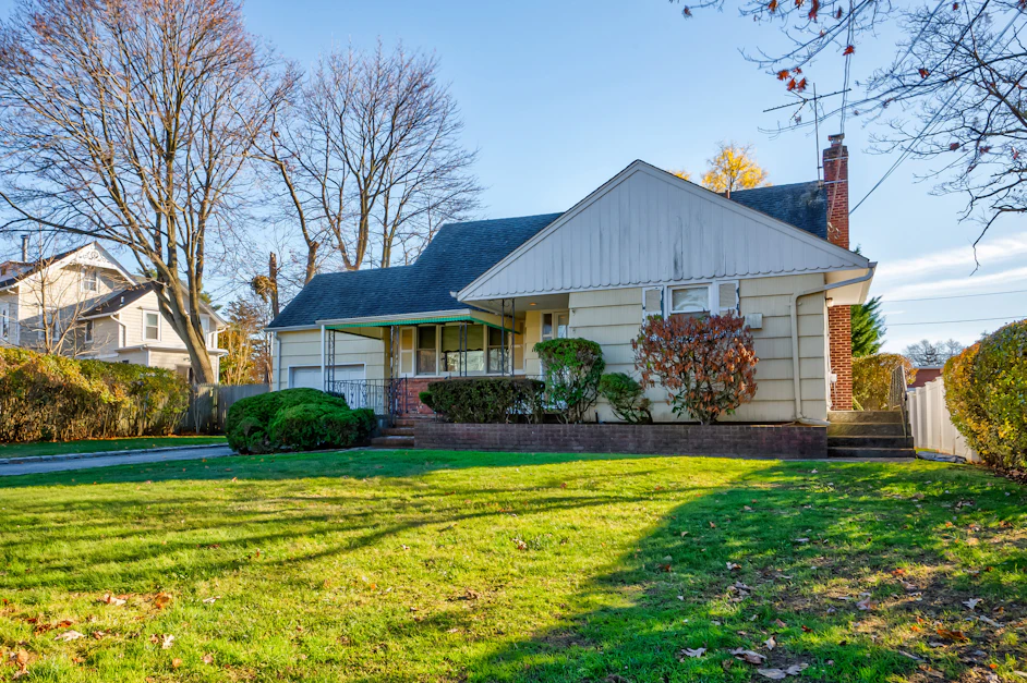 16 Southards Lane, Babylon, NY 11702, Presented by Susan McCoy, Your