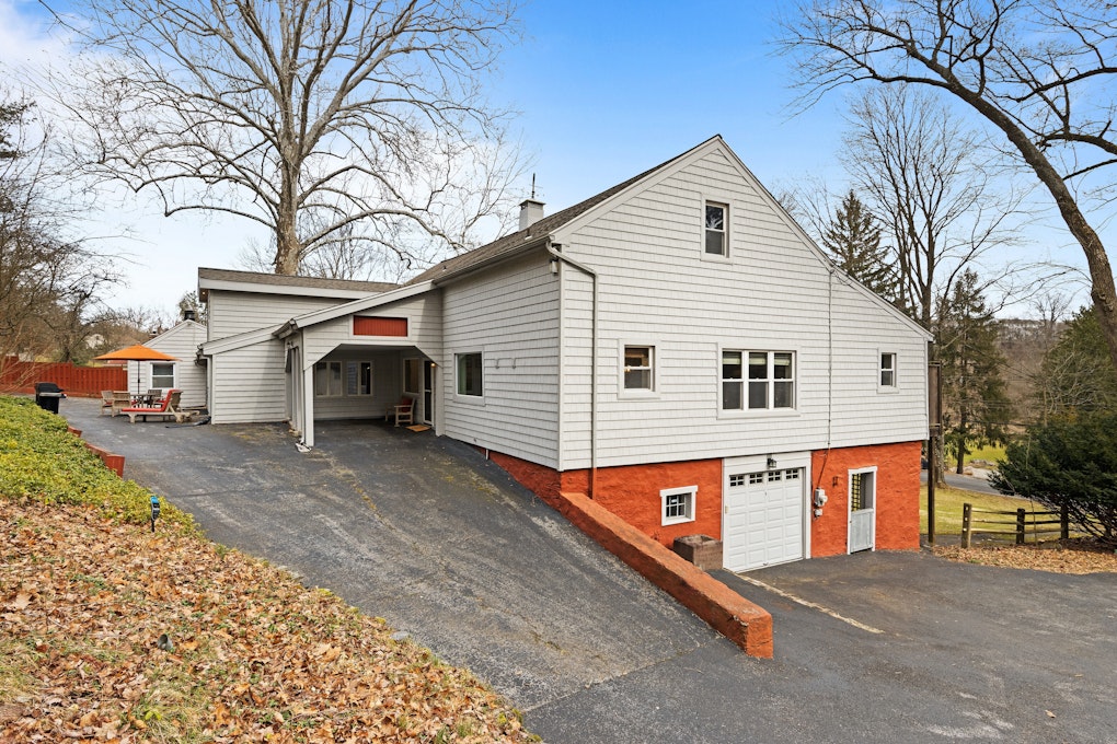 830 Crum Creek Road, Media, PA 19063, Presented by J. Scott Laughlin