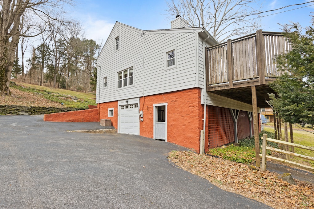 830 Crum Creek Road, Media, PA 19063, Presented by J. Scott Laughlin