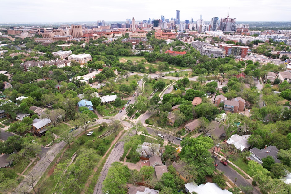 3102 Hemphill Park, Austin, TX 78705, Presented by Charlie Pitkin