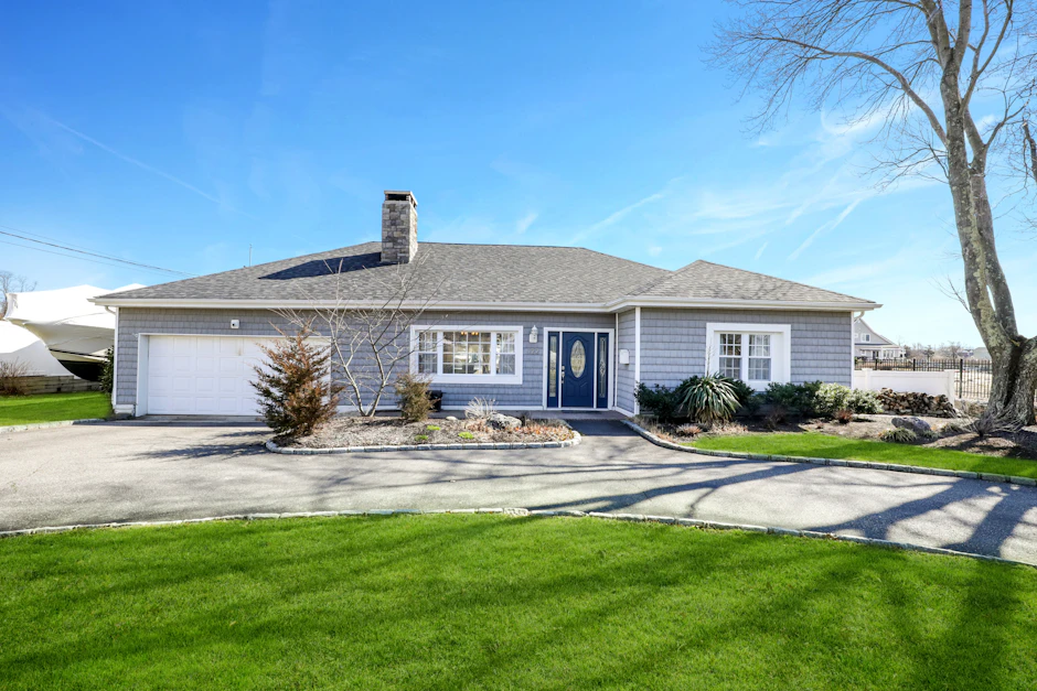 122 East Shore Drive, Massapequa, NY 11758, Presented by Elpis Hardiman