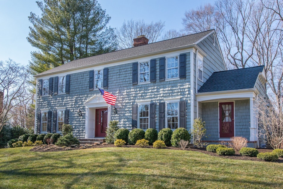 33 Hall Road, Chatham Township, NJ 07928, Presented by Sue Adler