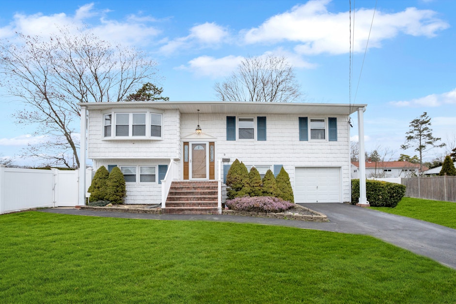 2 Crown Street, North Babylon, NY 11703, Presented by Michelle Hellem