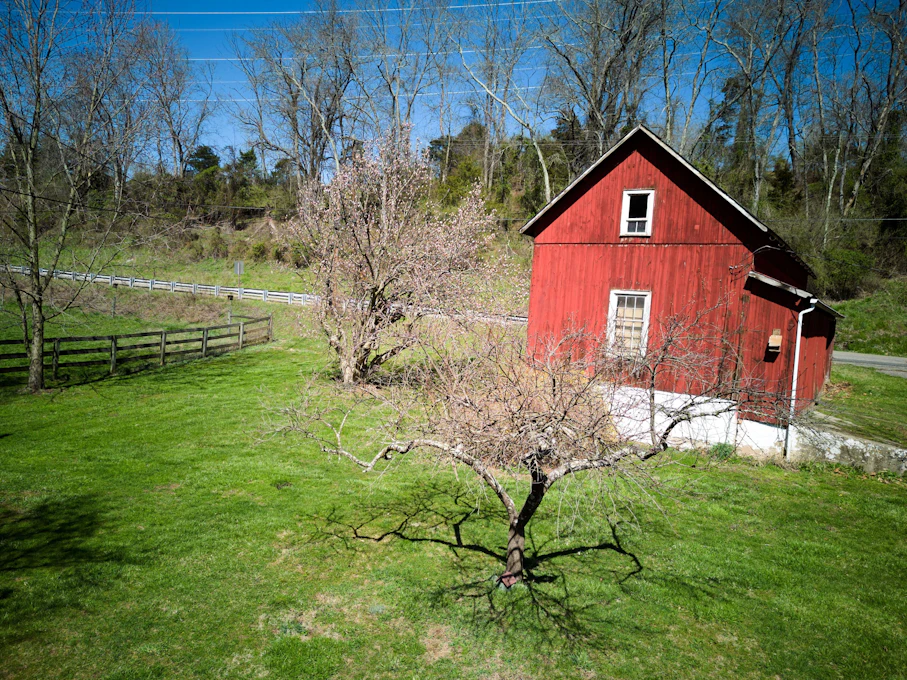 135 Riegelsville Rd, Milford, NJ 08848, Presented by Mercedes Hayes