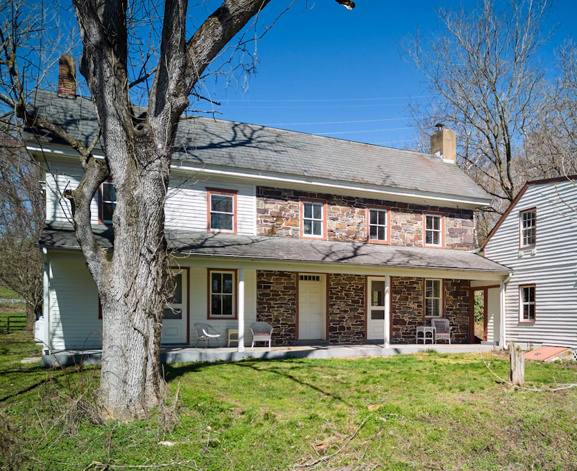 135 Riegelsville Rd, Milford, NJ 08848, Presented by Mercedes Hayes