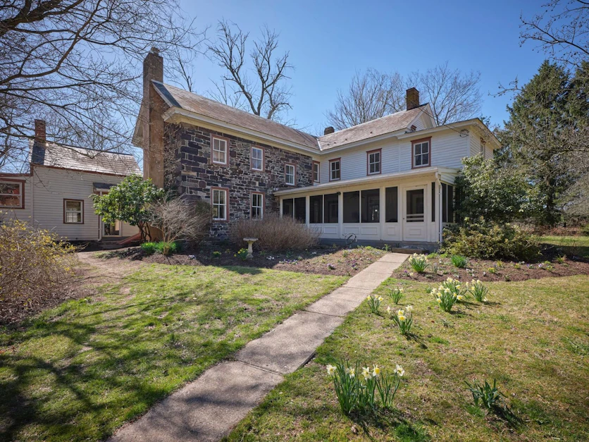 135 Riegelsville Rd, Milford, NJ 08848, Presented by Mercedes Hayes