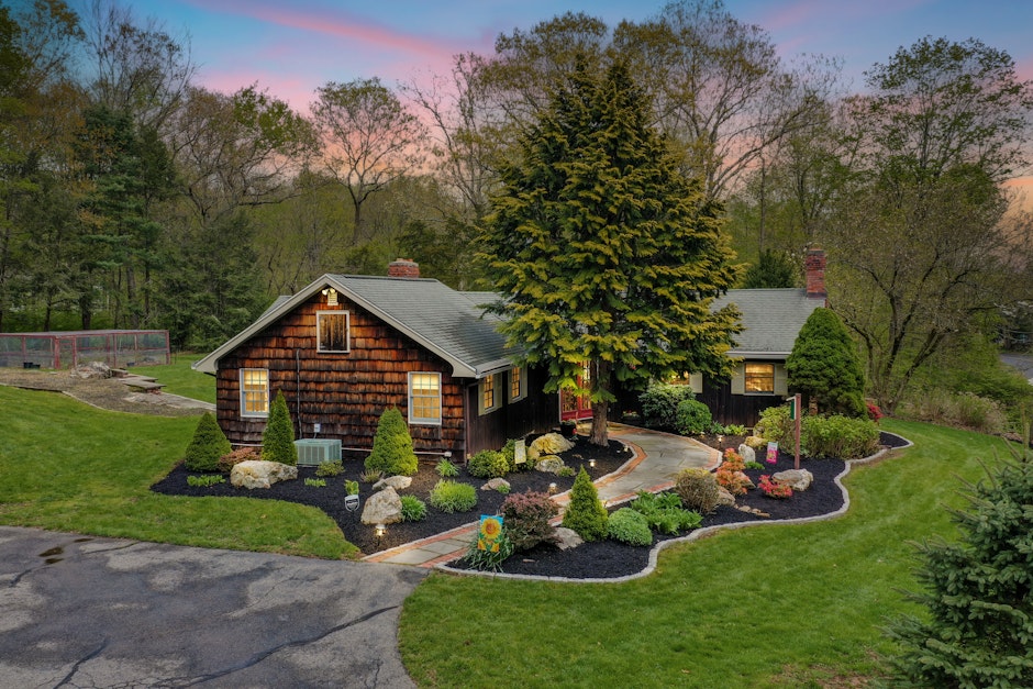 39 barn hill road, monroe, CT 06468, Presented by Liz Moretti, Better